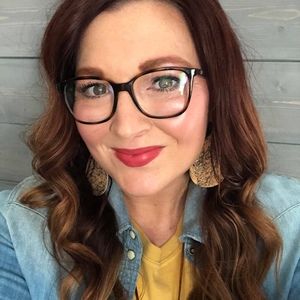 Meet your Posher, Tara